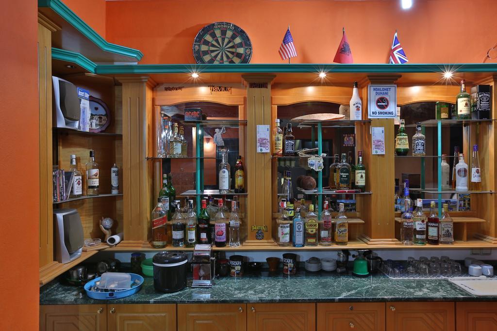 Tani'S Guesthouse Ксамил Экстерьер фото