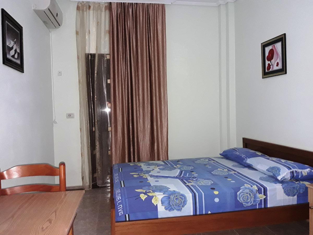 Tani'S Guesthouse Ксамил Экстерьер фото
