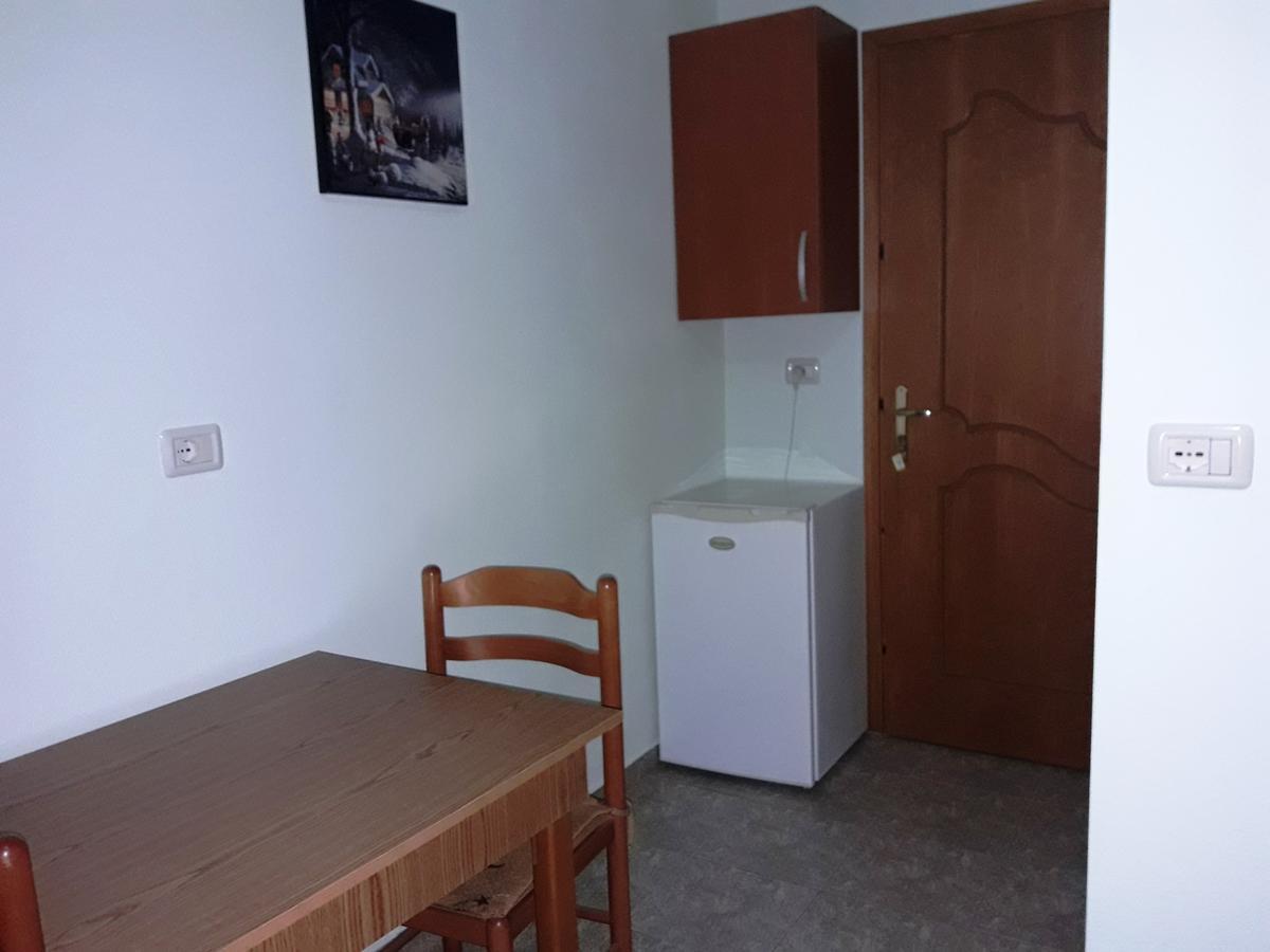 Tani'S Guesthouse Ксамил Экстерьер фото