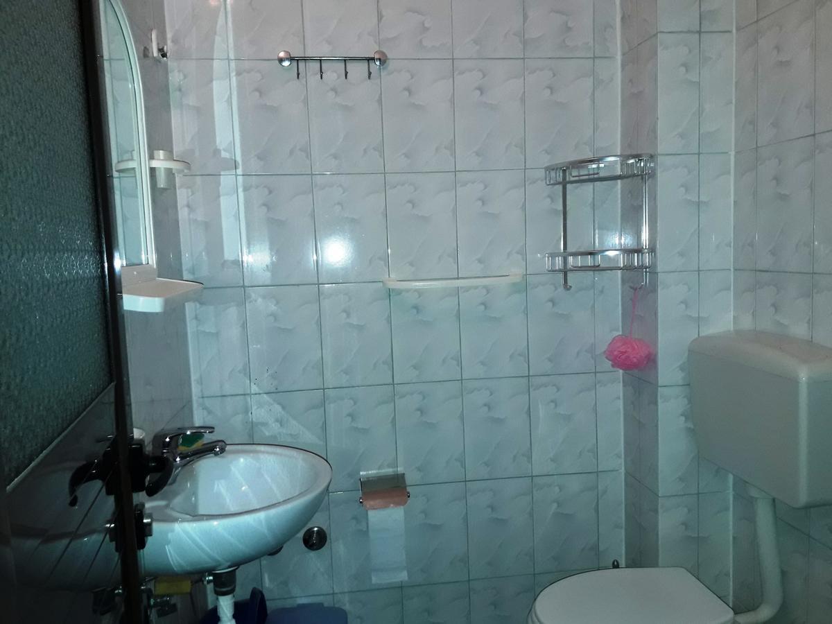Tani'S Guesthouse Ксамил Экстерьер фото