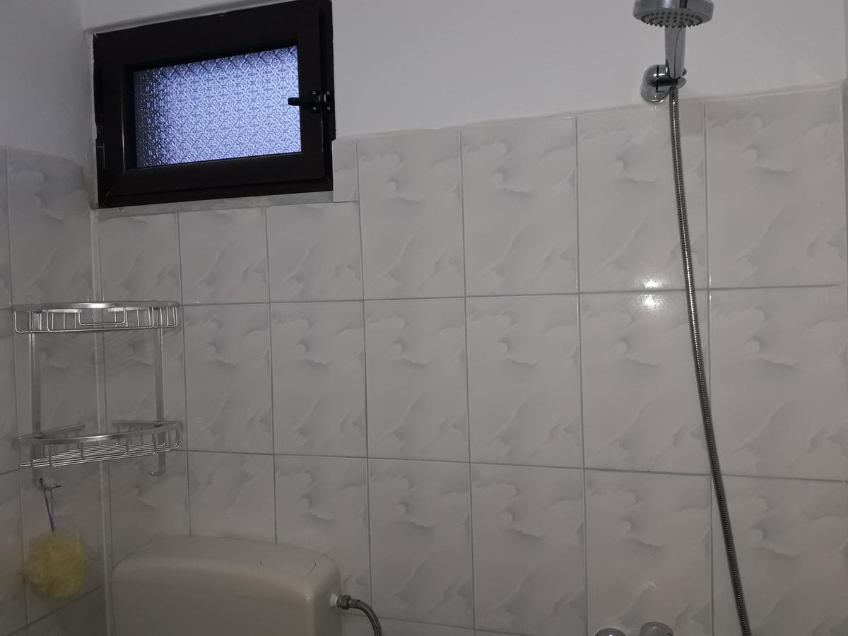 Tani'S Guesthouse Ксамил Экстерьер фото